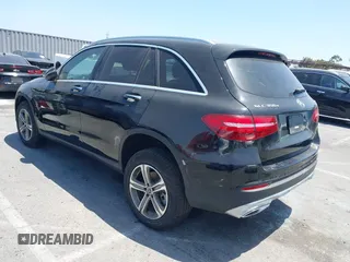 2019 Mercedes-Benz GLC 350e z VIN WDC0G5EB3KF619396, wystawiony jako IAAI lot #42353279 z przebiegiem 23 600 mil mil oraz . Historia ofert i sprzedaży dostępna na DreamBid. Obrazek 3.