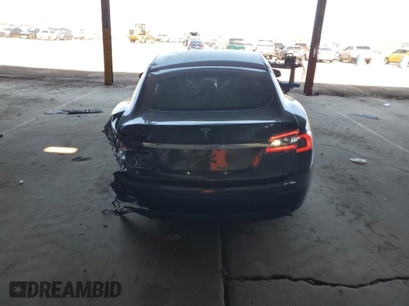 2016 Tesla Model S 70 with VIN 5YJSA1E15GF131448, listed as a Copart auction lot 57100245 with 84,503 mi miles and Clean title. Bid and sale history available at DreamBid. Image 6.