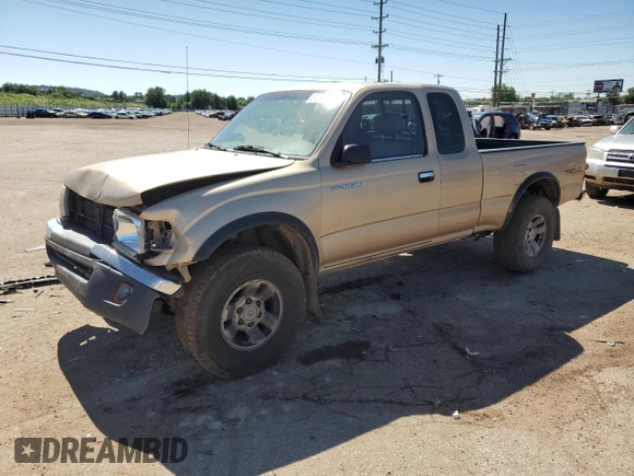 1999 Toyota Tacoma with VIN 4TAWN72N4XZ560411, listed as a Copart auction lot 61499925 with 395,215 mi miles and Salvage title. Bid and sale history available at DreamBid. Image 1.