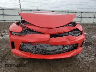 2017 Chevrolet Camaro 2LT z VIN 1G1FD1RS4H0211912, wystawiony jako Copart lot #49411785 z przebiegiem Nie podano mil oraz Szkoda całkowita • Salvage title. Historia ofert i sprzedaży dostępna na DreamBid. Obrazek 5.