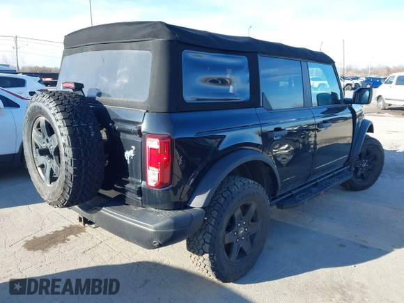 2022 Ford Bronco with VIN 1FMDE5BH9NLB25616, listed as a IAAI auction lot 41858725 with 34,162 mi miles. Bid and sale history available at carsss.com. Image 4.