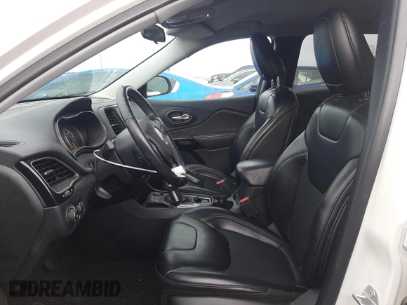 2019 Jeep Cherokee Latitude Plus with VIN 1C4PJLLBXKD490291, listed as a Copart auction lot 48902625 with 48,128 mi miles and Salvage Title. Bid and sale history available at carsss.com. Image 7.