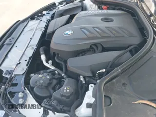 2025 BMW 3 Series 330i с VIN 3MW69CW0XS8E90249, выставлен на аукционе IAAI как лот 42561629 с пробегом 2 667 миль миль и . История ставок и продаж доступна на DreamBid. Изображение 19.