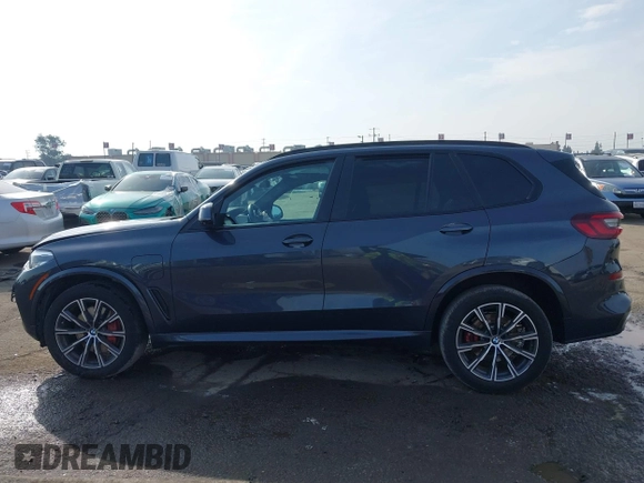 2021 BMW X5 xDrive45e with VIN 5UXTA6C00M9D24349, listed as a IAAI auction lot 41458445 with 43,116 mi miles. Bid and sale history available at carsss.com. Image 14.