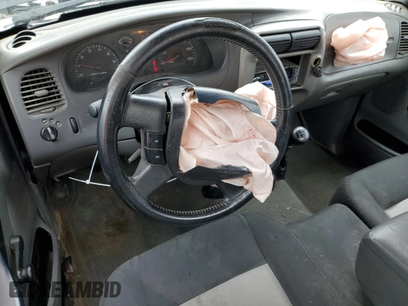 2006 Ford Ranger XL z VIN 1FTYR10D96PA86345, wystawiony jako Copart lot #44369105 z przebiegiem 179 273 mil mil oraz Nie do naprawy. Historia ofert i sprzedaży dostępna na DreamBid. Obrazek 8.