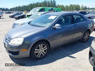 2006 Volkswagen Jetta 2.5L with VIN 3VWSF71K56M630177, listed as a IAAI auction lot 42643383 with 150,325 mi miles and . Bid and sale history available at DreamBid. Image 2.