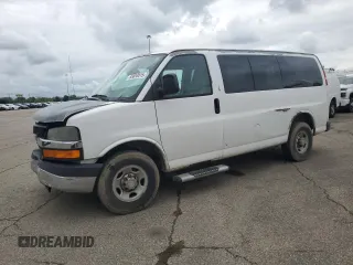 2008 Chevrolet Express Passenger z VIN 1GAHG35K381124532, wystawiony jako Copart lot #55853015 z przebiegiem 165 336 mil mil oraz Szkoda całkowita • Salvage title. Historia ofert i sprzedaży dostępna na DreamBid. Obrazek 1.
