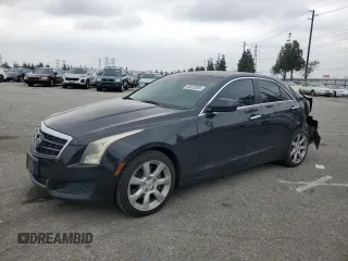 2013 Cadillac ATS z VIN 1G6AA5RX1D0149721, wystawiony jako Copart lot #50820395 z przebiegiem 127 999 mil mil oraz Szkoda całkowita • Salvage title. Historia ofert i sprzedaży dostępna na DreamBid. Obrazek 1.