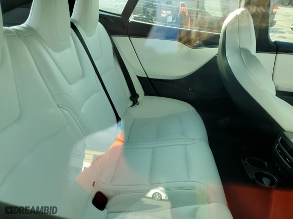 2019 Tesla Model S 75D with VIN 5YJSA1E2XKF339746, listed as a Copart auction lot 85115984 with NaN miles and Salvage Title. Bid and sale history available at carsss.com. Image 10.