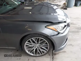 2015 Hyundai Genesis 3.8L with VIN KMHGN4JE8FU071736, listed as a IAAI auction lot 41732022 with 92,361 mi miles. Bid and sale history available at carsss.com. Image 18.