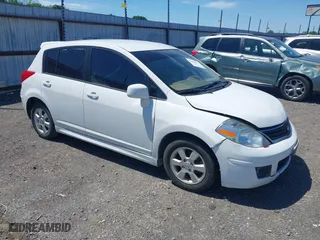 2011 Nissan Versa 1.8 SL with VIN 3N1BC1CP6BL489284, listed as a IAAI auction lot 42091401 with 209,076 mi miles. Bid and sale history available at carsss.com. Image 1.