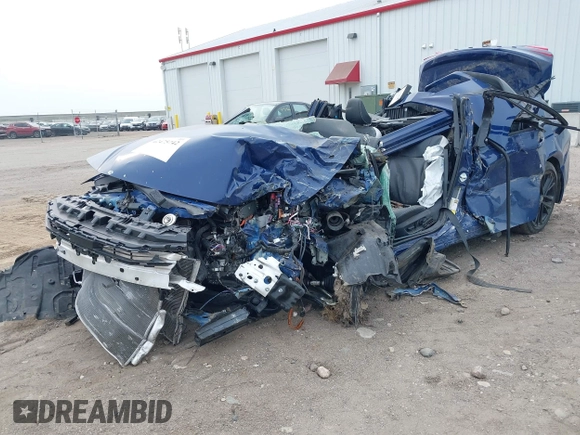 2025 Toyota Camry LE z VIN 4T1DAACK4SU024794, wystawiony jako IAAI lot #42475742 z przebiegiem Nie podano mil oraz . Historia ofert i sprzedaży dostępna na DreamBid. Obrazek 2.