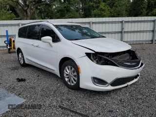 2018 Chrysler Pacifica Touring L z VIN 2C4RC1BG8JR287948, wystawiony jako Copart lot #59123235 z przebiegiem 80 145 mil mil oraz Szkoda całkowita • Salvage title. Historia ofert i sprzedaży dostępna na DreamBid. Obrazek 4.