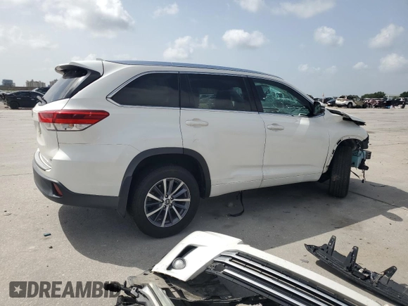 2018 Toyota Highlander SE with VIN 5TDKZRFH6JS531704, listed as a Copart auction lot 62944725 with Not provided miles and Salvage title. Bid and sale history available at DreamBid. Image 3.