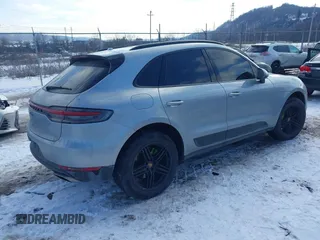 2020 Porsche Macan with VIN WP1AA2A57LLB00363, listed as a IAAI auction lot 41329460 with 35,585 mi miles and . Bid and sale history available at DreamBid. Image 4.