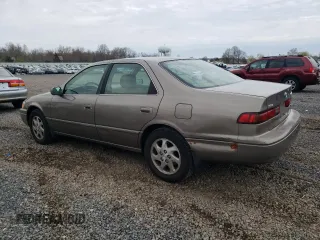 1999 Toyota Camry LE z VIN JT2BF28K6X0215555, wystawiony jako Copart lot #52587985 z przebiegiem 201 225 mil mil oraz Szkoda całkowita • Salvage title. Historia ofert i sprzedaży dostępna na DreamBid. Obrazek 2.