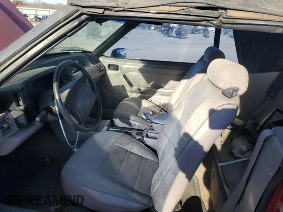 1992 Ford Mustang with VIN 1FACP44M2NF114167, listed as a Copart auction lot 83254224 with 35,482 mi miles and Clean title. Bid and sale history available at DreamBid. Image 7.