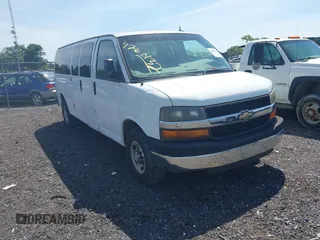 2014 Chevrolet Express Passenger LT с VIN 1GAZG1FG7E1116223, выставлен на аукционе IAAI как лот 42600132 с пробегом 297 913 миль миль и . История ставок и продаж доступна на DreamBid. Изображение 1.