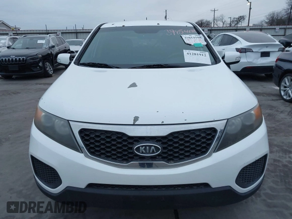 2011 Kia Sorento LX with VIN 5XYKT3A16BG130502, listed as a IAAI auction lot 41281912 with 112,761 mi miles. Bid and sale history available at carsss.com. Image 6.