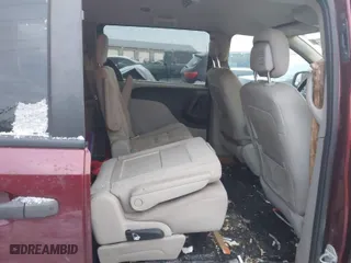 2019 Dodge Grand Caravan SE with VIN 2C4RDGBG2KR591214, listed as a IAAI auction lot 41094167 with 149,981 mi miles. Bid and sale history available at carsss.com. Image 8.