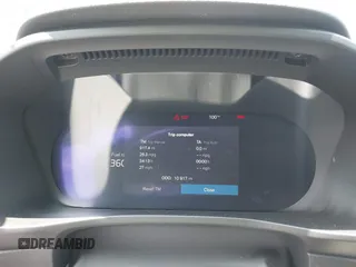 2024 Volvo XC40 Plus Dark Theme с VIN YV4L12ULXR2293107, выставлен на аукционе IAAI как лот 42283292 с пробегом 10 917 миль миль и . История ставок и продаж доступна на DreamBid. Изображение 7.