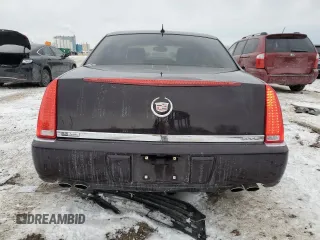 2008 Cadillac DTS 1SC z VIN 1G6KD57Y48U196389, wystawiony jako Copart lot #45247625 z przebiegiem 141 407 mil mil oraz Szkoda całkowita • Salvage title. Historia ofert i sprzedaży dostępna na DreamBid. Obrazek 6.