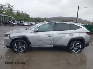 2024 Hyundai Tucson Limited with VIN KM8JECD15RU218592, listed as a IAAI auction lot 41975390 with 4,597 mi miles and . Bid and sale history available at carsss.com. Image 14.