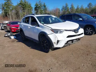 2018 Toyota RAV4 XLE with VIN 2T3RFREV3JW775758, listed as a IAAI auction lot 40803874 with 158,194 mi miles. Bid and sale history available at carsss.com. Image 1.