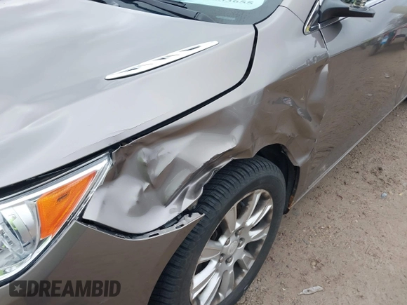 2012 Buick LaCrosse Leather with VIN 1G4GC5ER9CF204111, listed as a IAAI auction lot 42033655 with 152,895 mi miles. Bid and sale history available at carsss.com. Image 13.