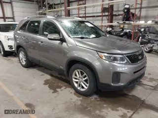 2015 Kia Sorento LX with VIN 5XYKTDA73FG627393, listed as a IAAI auction lot 41742269 with 118,633 mi miles. Bid and sale history available at carsss.com. Image 1.
