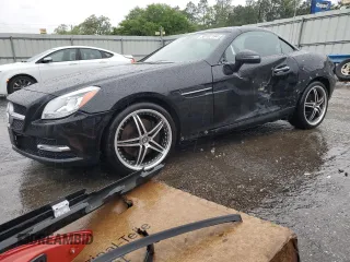 2016 Mercedes-Benz SLK 300 z VIN WDDPK3JA3GF123600, wystawiony jako Copart lot #50102184 z przebiegiem 38 440 mil mil oraz . Historia ofert i sprzedaży dostępna na DreamBid. Obrazek 1.
