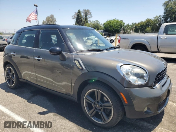 2012 MINI Countryman S с VIN WMWZC3C52CWL82215, выставлен на аукционе Copart как лот 61676325 с пробегом 131 260 миль миль и Чистый • Clean title. История ставок и продаж доступна на DreamBid. Изображение 4.