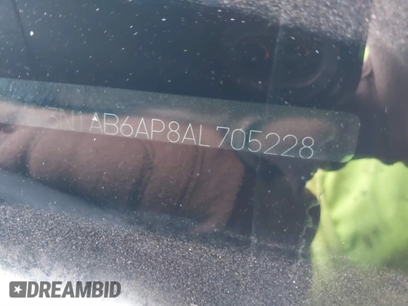 2010 Nissan Sentra SR with VIN 3N1AB6AP8AL705228, listed as a IAAI auction lot 41738555 with 186,413 mi miles and . Bid and sale history available at DreamBid. Image 9.
