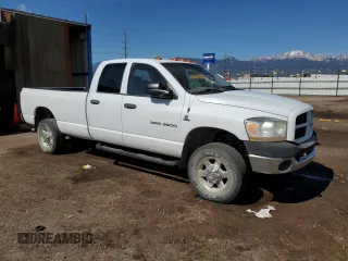 2006 Dodge 2500 SLT z VIN 1D7KS28C26J202117, wystawiony jako Copart lot #58499435 z przebiegiem 171 900 mil mil oraz Tytuł czysty. Historia ofert i sprzedaży dostępna na DreamBid. Obrazek 4.