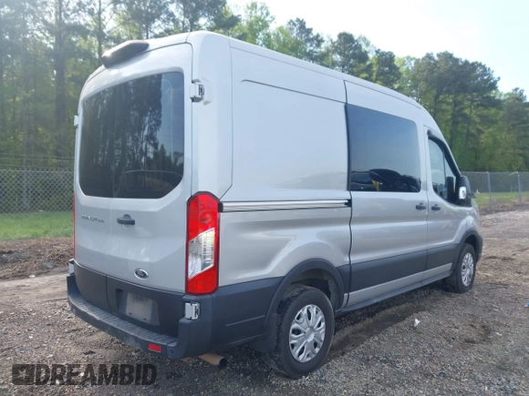 2020 Ford Transit Cargo with VIN 1FTBR1C84LKB15733, listed as a IAAI auction lot 42007832 with 61,182 mi miles. Bid and sale history available at carsss.com. Image 4.
