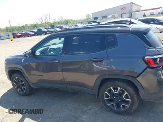 2021 Jeep Compass Trailhawk with VIN 3C4NJDDB8MT529176, listed as a IAAI auction lot 41984762 with 122,412 mi miles and . Bid and sale history available at DreamBid. Image 15.