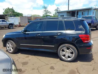 2013 Mercedes-Benz GLK-Class GLK 350 with VIN WDCGG5HB9DF974618, listed as a IAAI auction lot 41865083 with 142,850 mi miles. Bid and sale history available at carsss.com. Image 14.