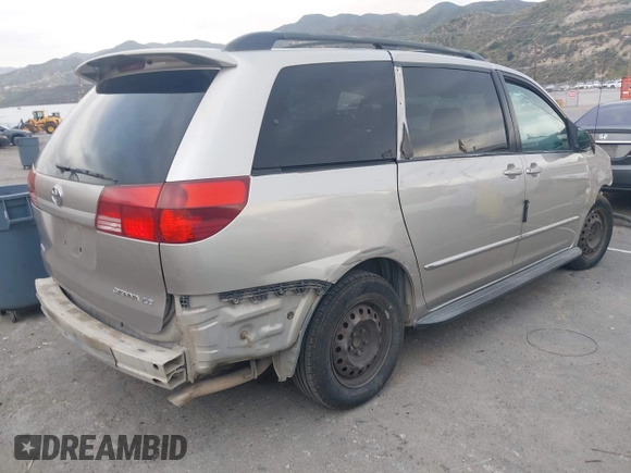 2005 Toyota Sienna CE z VIN 5TDZA23C95S222269, wystawiony jako IAAI lot #42194423 z przebiegiem 282 028 mil mil oraz . Historia ofert i sprzedaży dostępna na DreamBid. Obrazek 4.