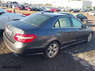 2011 Mercedes-Benz E-Class E 350 Luxury BlueTEC with VIN WDDHF2EB5BA350475, listed as a IAAI auction lot 41777123 with 154,730 mi miles. Bid and sale history available at carsss.com. Image 4.