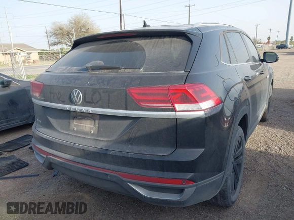 2021 Volkswagen Atlas SE with VIN 1V2WE2CA3MC240934, listed as a IAAI auction lot 41739347 with 44,485 mi miles and . Bid and sale history available at DreamBid. Image 4.