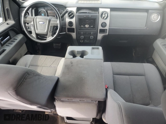 2012 Ford F-150 XL z VIN 1FTFW1CF3CFB61779, wystawiony jako Copart lot #53946815 z przebiegiem 238 046 mil mil oraz Szkoda całkowita • Salvage title. Historia ofert i sprzedaży dostępna na DreamBid. Obrazek 8.