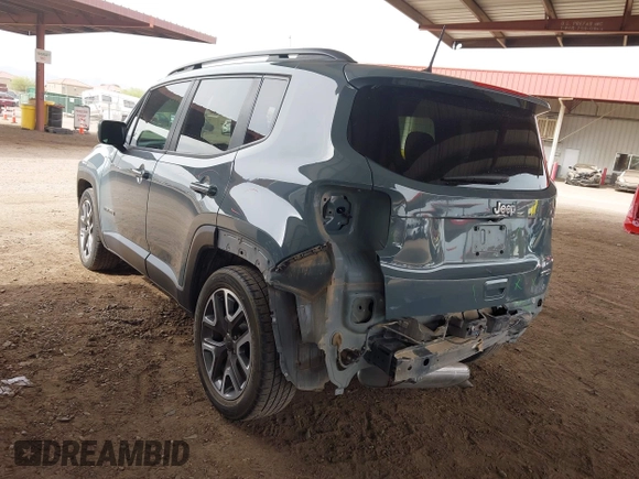 2018 Jeep Renegade Latitude with VIN ZACCJABB5JPJ26670, listed as a IAAI auction lot 41916152 with 76,193 mi miles. Bid and sale history available at carsss.com. Image 3.
