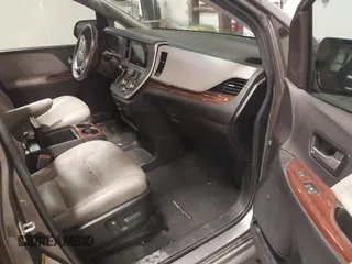 2017 Toyota Sienna XLE Auto Access Seat with VIN 5TDYZ3DC1HS791419, listed as a IAAI auction lot 41332726 with 85,433 mi miles and . Bid and sale history available at DreamBid. Image 5.