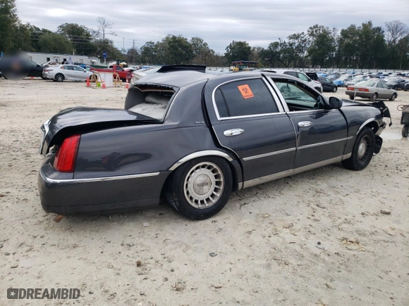 2002 Lincoln Town Car Executive with VIN 1LNHM81WX2Y645781, listed as a Copart auction lot 88684095 with 0 mi miles and Salvage Title. Bid and sale history available at carsss.com. Image 3.