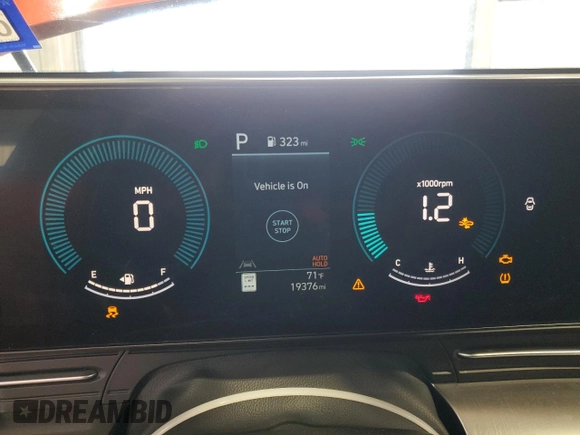 2024 Hyundai Kona SEL with VIN KM8HBCABXRU179860, listed as a Copart auction lot 61502185 with 19,376 mi miles and Clean title. Bid and sale history available at DreamBid. Image 9.