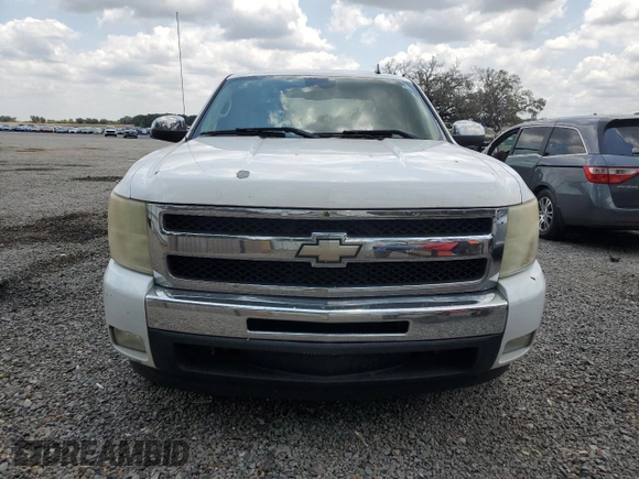 2011 Chevrolet Silverado 1500 LT with VIN 3GCPCSE03BG192457, listed as a Copart auction lot 56417275 with 147,318 mi miles and Salvage Title. Bid and sale history available at DreamBid. Image 5.