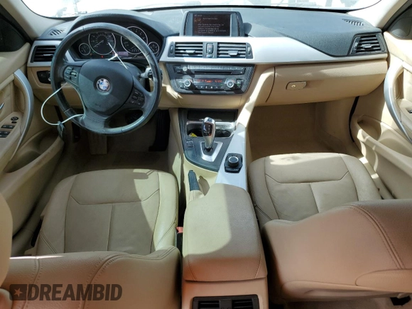2013 BMW 3 Series 320i xDrive с VIN WBA3C3C53DF979218, выставлен на аукционе Copart как лот 54773715 с пробегом 154 369 миль миль и Списание • Salvage title. История ставок и продаж доступна на DreamBid. Изображение 8.