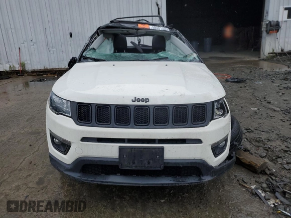 2019 Jeep Compass Latitude with VIN 3C4NJDBB6KT761212, listed as a Copart auction lot 58401705 with Not provided miles and Salvage title. Bid and sale history available at DreamBid. Image 5.
