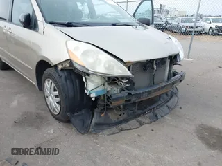 2007 Toyota Sienna CE with VIN 5TDZK23C27S006778, listed as a IAAI auction lot 41932534 with 244,921 mi miles. Bid and sale history available at carsss.com. Image 6.