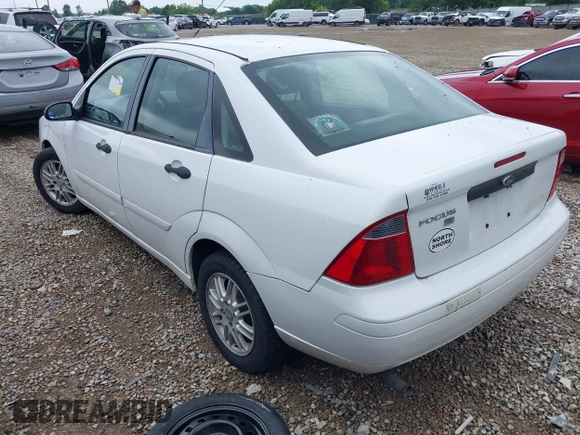2007 Ford Focus S z VIN 1FAFP34N07W236755, wystawiony jako IAAI lot #42536269 z przebiegiem 116 074 mil mil oraz . Historia ofert i sprzedaży dostępna na DreamBid. Obrazek 3.